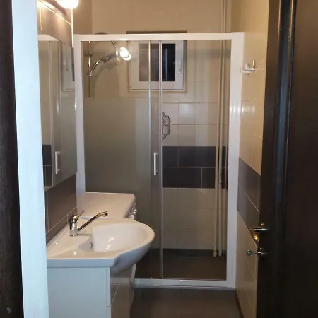 Apartament Raluca Apartment *